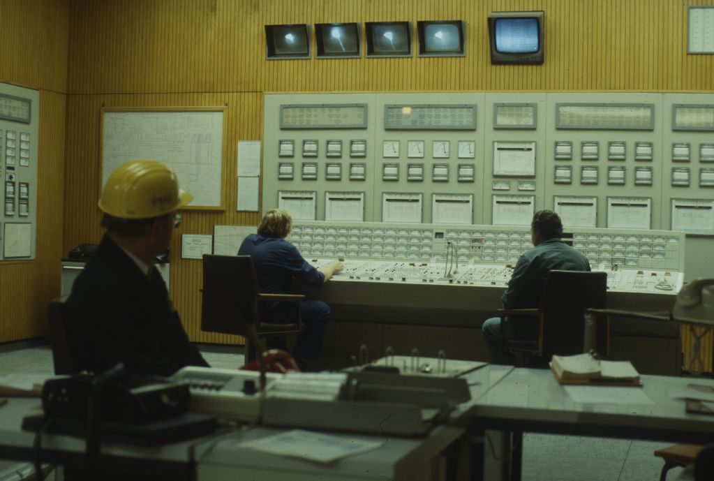 Ruhr area, power plants, switchgear, laboratory, nuclear power plant simulator