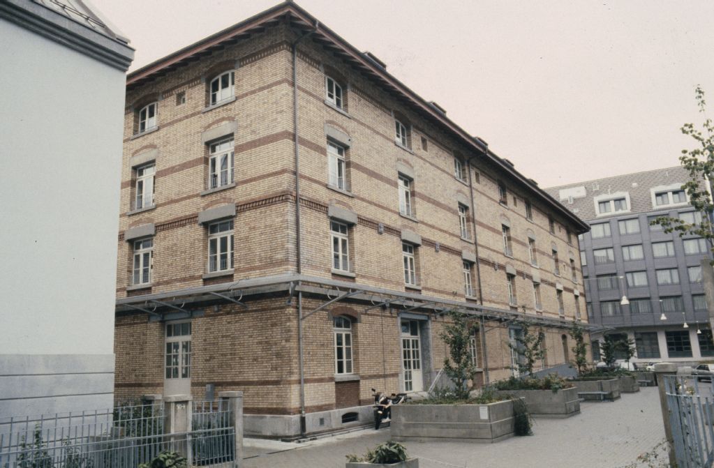 Bern, Federal Office of Private Insurance
