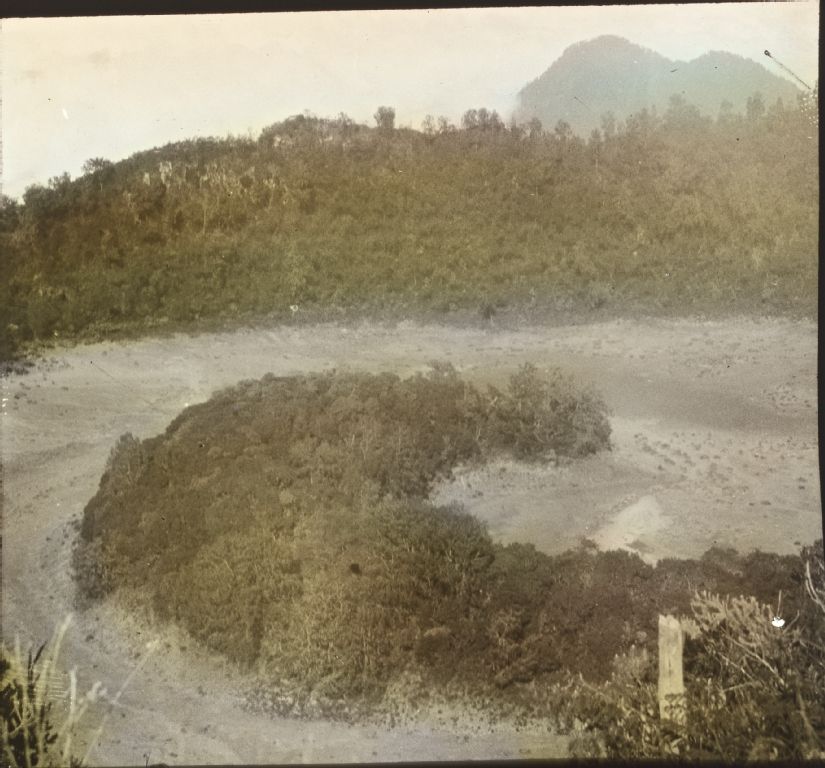 Crater of O. J. Merapi with G. Ranti