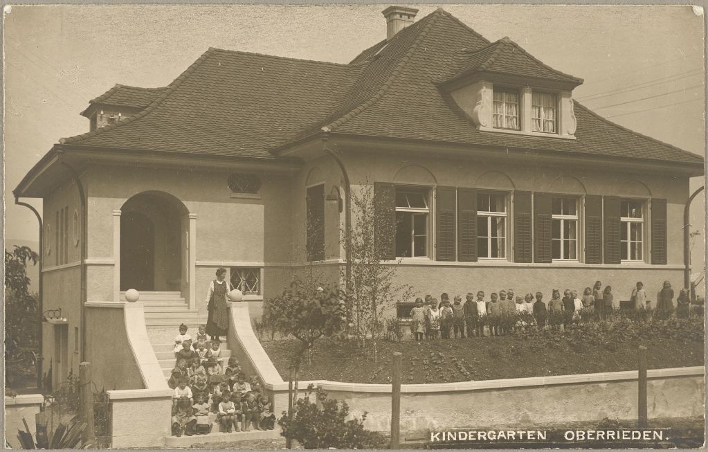 Oberrieden, Kindergarten, old Landstr. 31