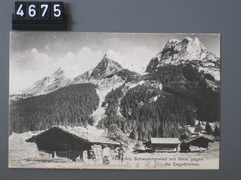Alp Schwandenmad with view towards the Engelhörner