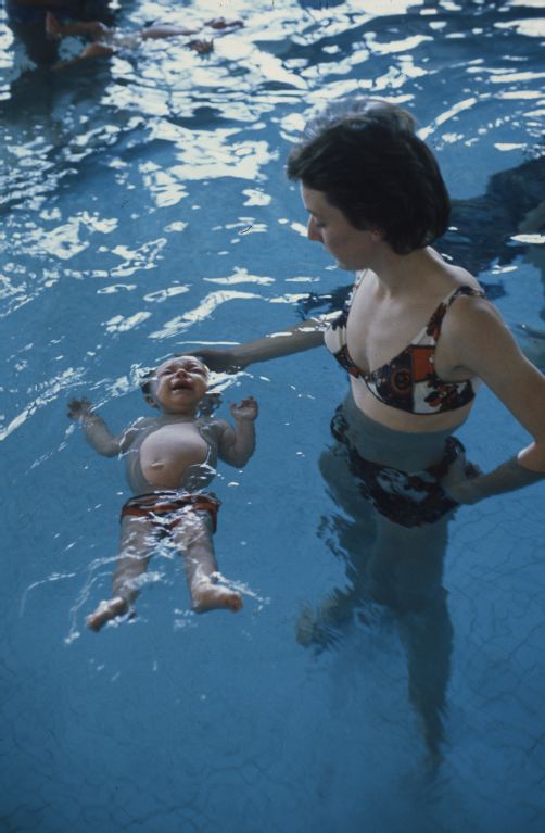 Baby swimming course