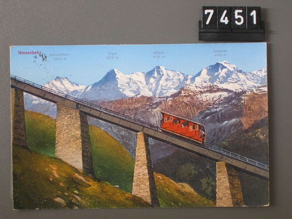 Niesenbahn, Schreckhorn 4080 m, Eiger 3975 m, Mönch 4105 m, Jungfrau 4166 m