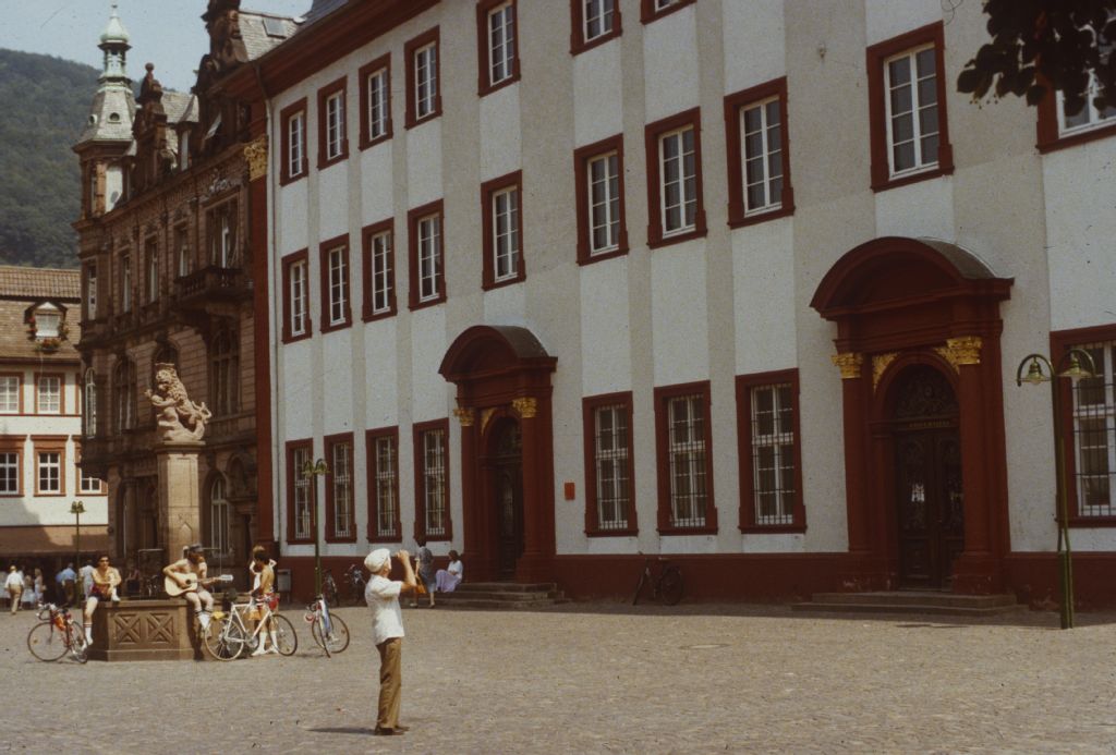 Heidelberg, Old University, West Wing , Lion Fountain