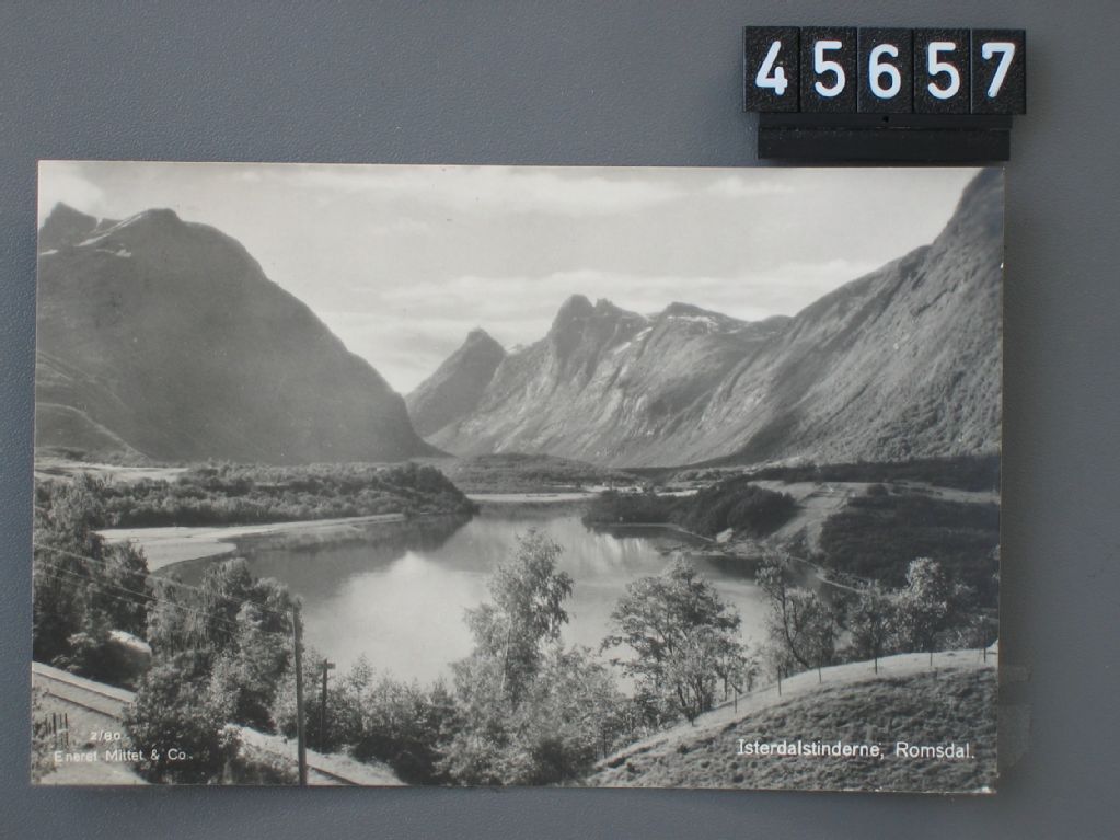 Romsdal, Isterdalstinderne