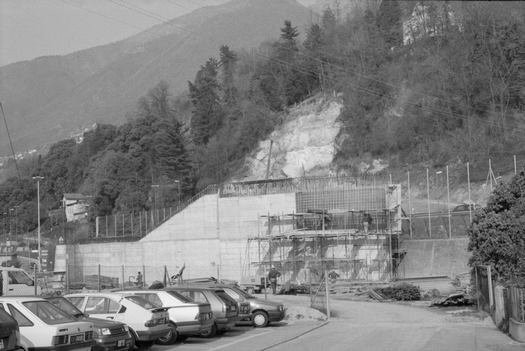 Locarno, construction site parking garage and tunnel bypass