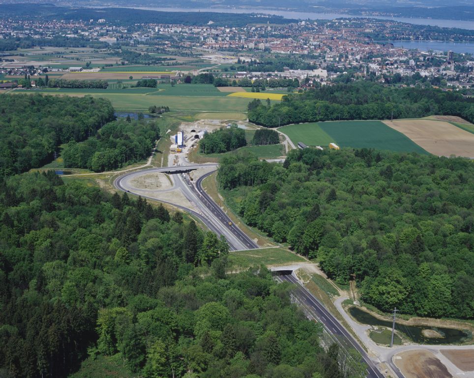 Kemmental, Kreuzlingen, national road N7/Autobahn A7, view to the north-northeast (NNE)