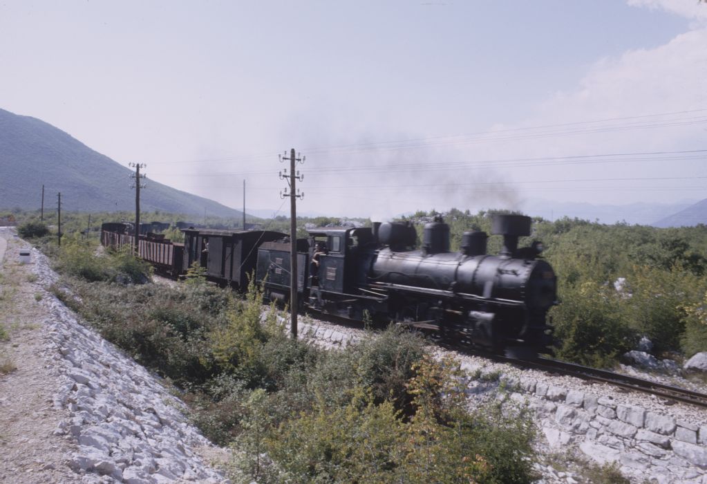 Yugoslavia, railroad, bridges