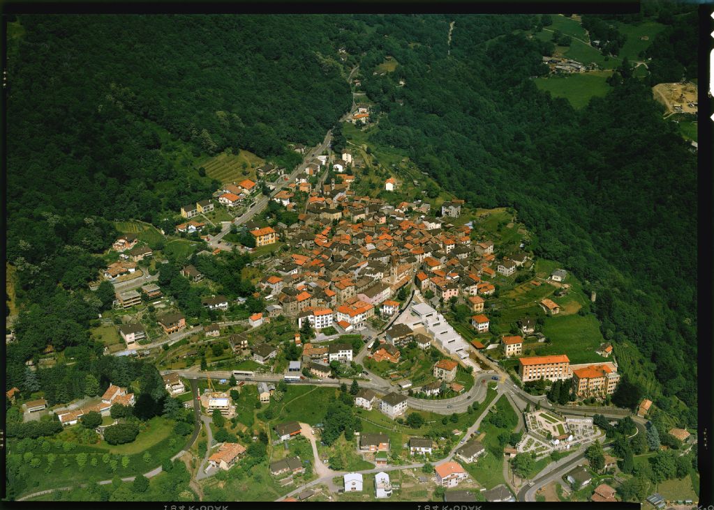 Sonvico, village center, view to northeast (NE)