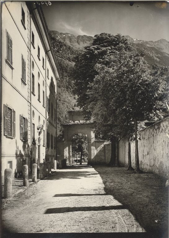 Bondo, Palazzo Salis