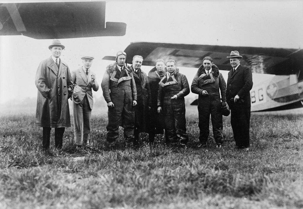 Dutch Fokker F. III (l.) with unknown persons