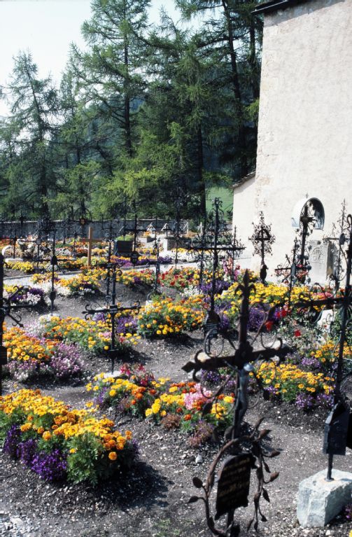 Lenz, St. Mary, cemetery