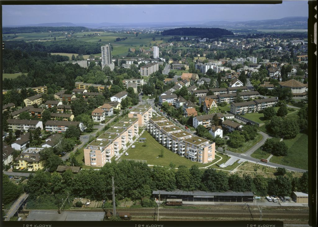 Zurich, district 11, Seebach, housing development, housing estate Birchstrasse, Felsenrainstrasse