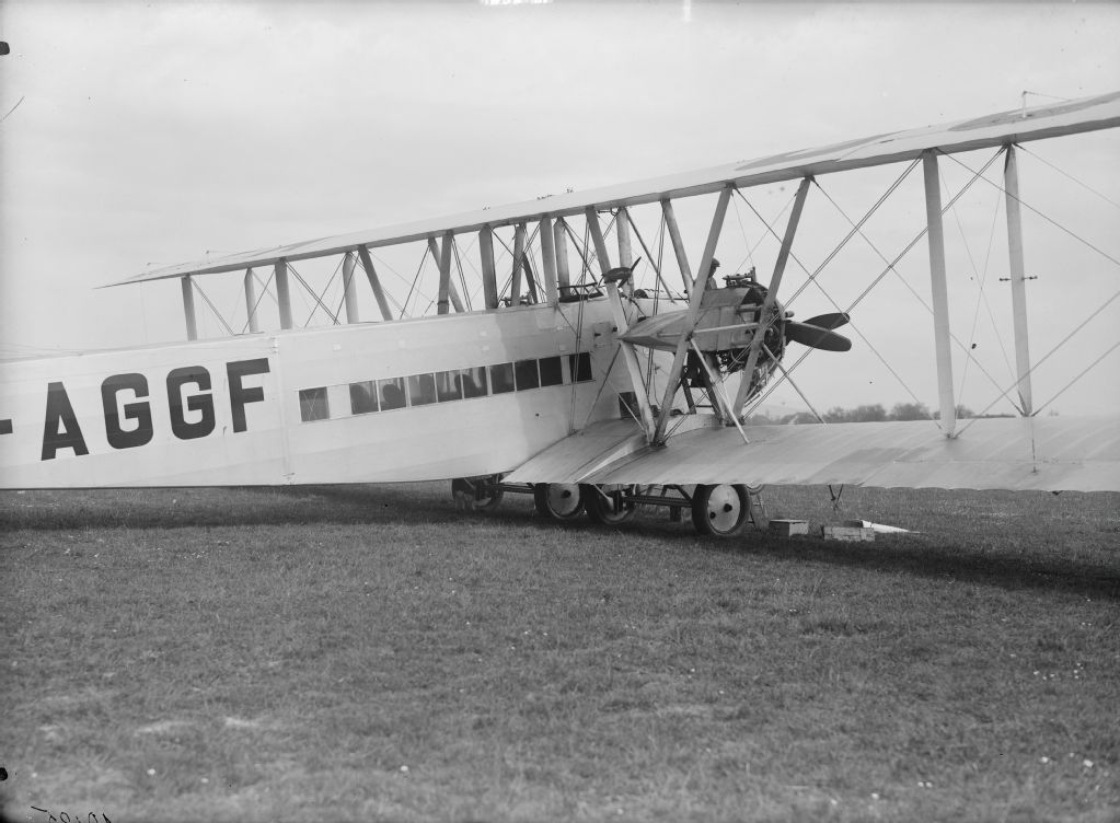 Caudron C.81, F-AGGF of the Compagnie Internationale de Navigation Aérienne (CIDNA) on the ground in Dübendorf