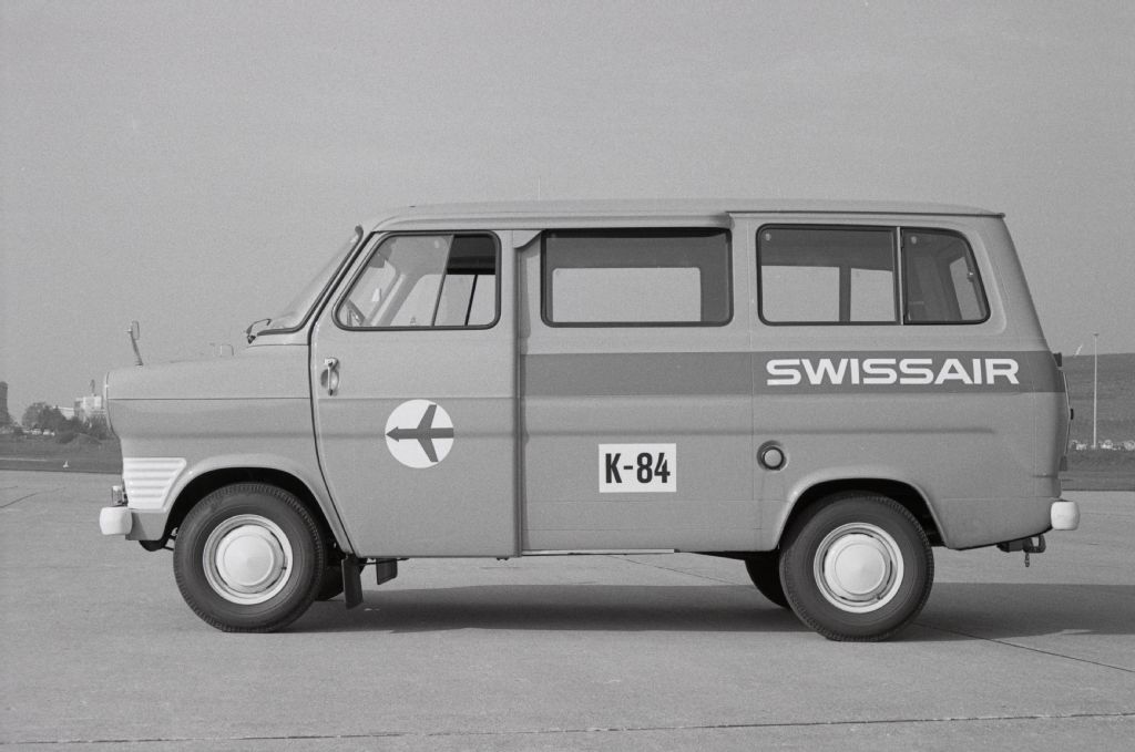 Transporter for Swissair mechanics in Zurich-Kloten