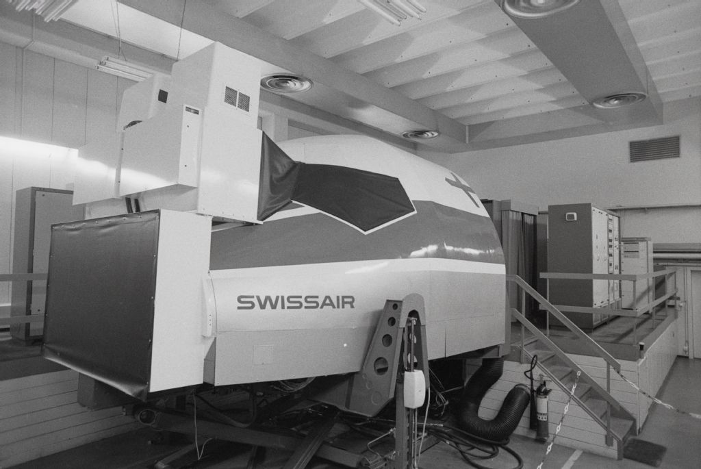 Simulator and link trainer of Swissair's Douglas DC-9-32 at Zurich-Kloten Airport