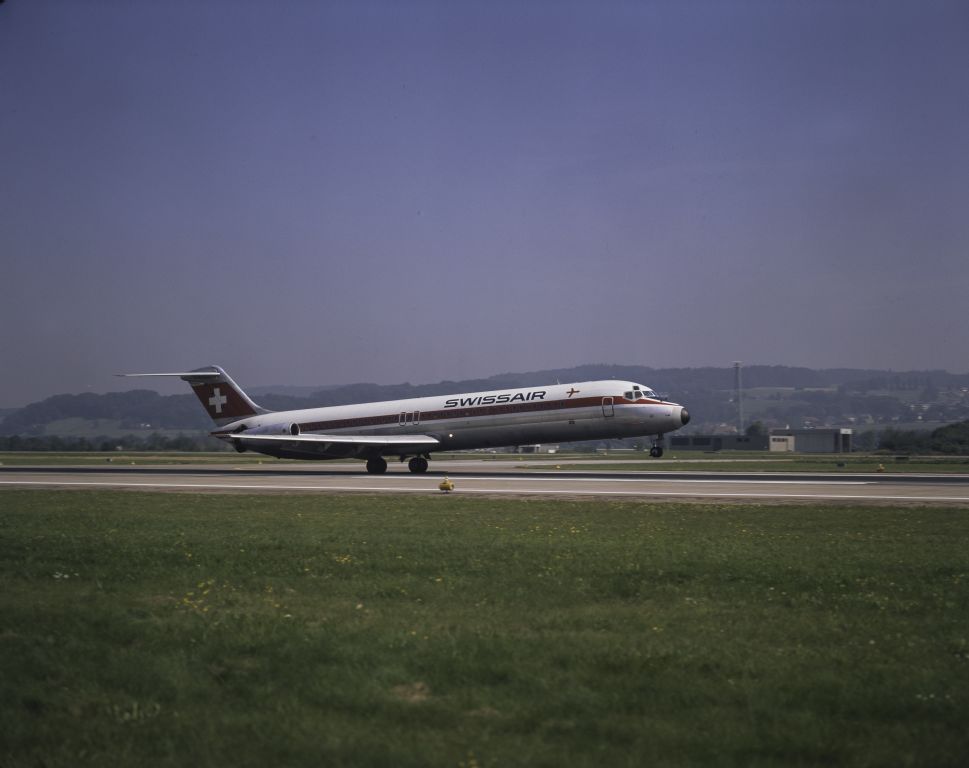 McDonnell Douglas DC-9-51 of Swissair landing in Zurich-Kloten
