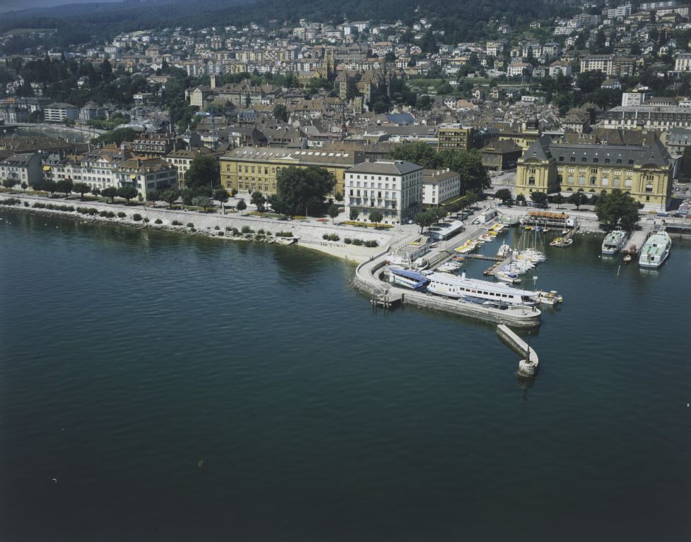 Neuchâtel, Centre, St-Honoré, harbor, view to northwest (NW)