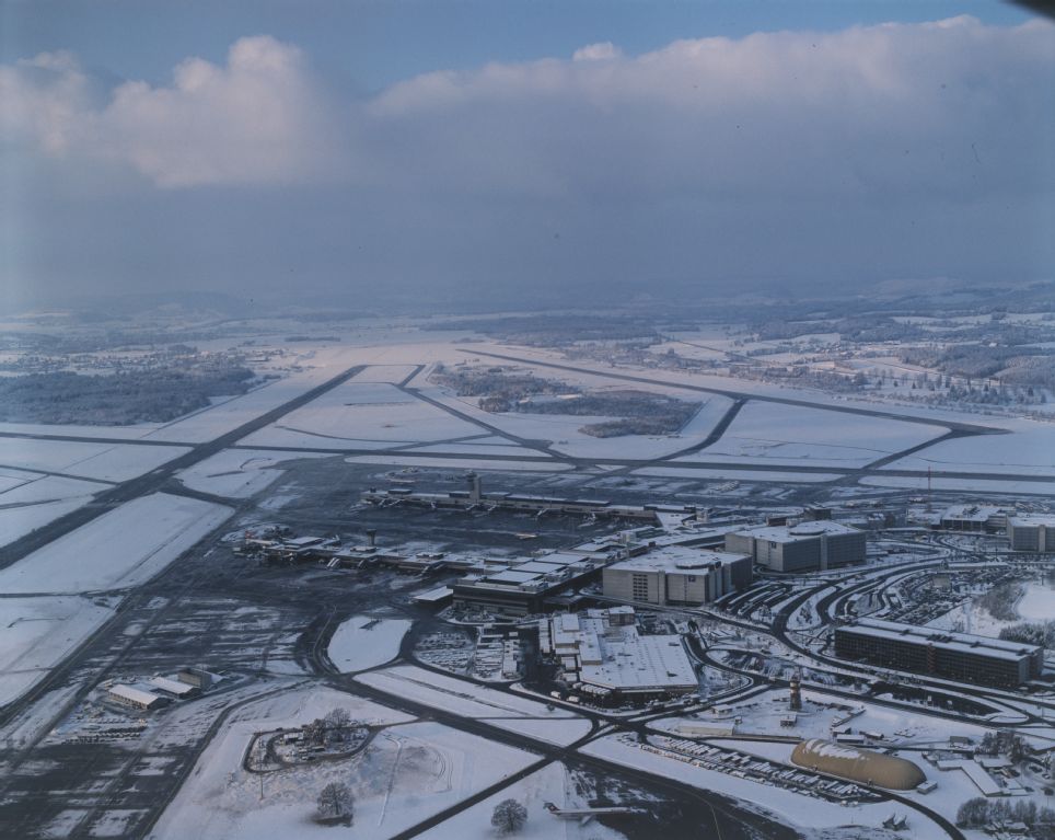 Zurich-Kloten Airport, Overview