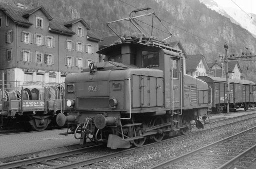 Erstfeld, SBB shunting locomotive Ee 3/3 No. 16344