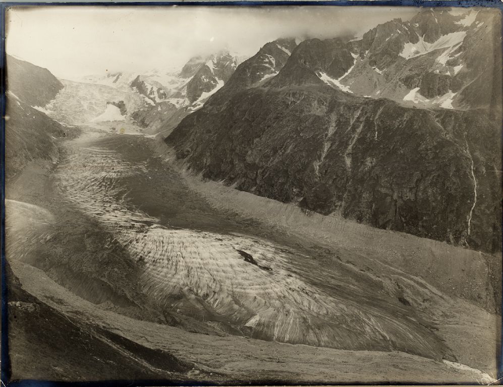 Dirt bands on Ferpècle glacier, 1902 [?