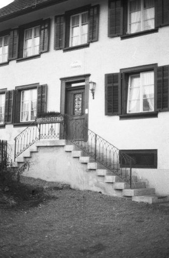Oerlingen, Schaffhauserstrasse 1, NE side, outside staircase