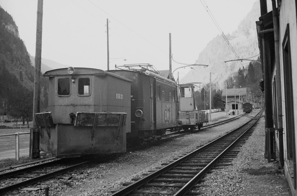Gündlischwand, Zweilütschinen, station Berner Oberland-Bahn (BOB) locomotive HGe 3/3 No. 26 with snowplow BOB X1