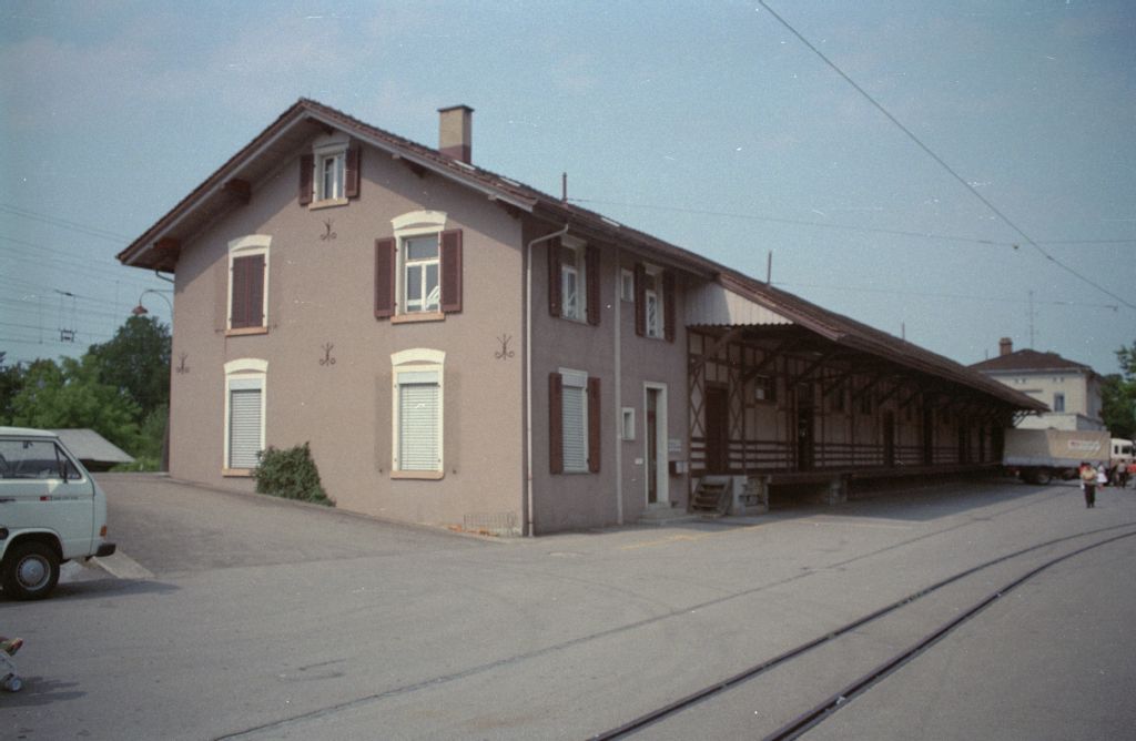 Frauenfeld, SBB goods shed, right FW (Frauenfeld-Wil)