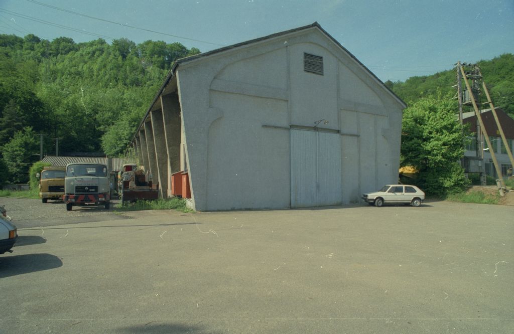 Trimbach, concrete skeleton hall southeast of the Hauenstein Base Tunnel portal, looking northeast (NE)