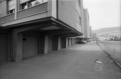Kriens, Talackerstrasse 5, 3, 1 (garages on the north side), view to west-northwest (WNW)