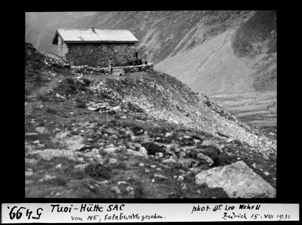 Tuoi hut SAC, seen from northeast, down the valley