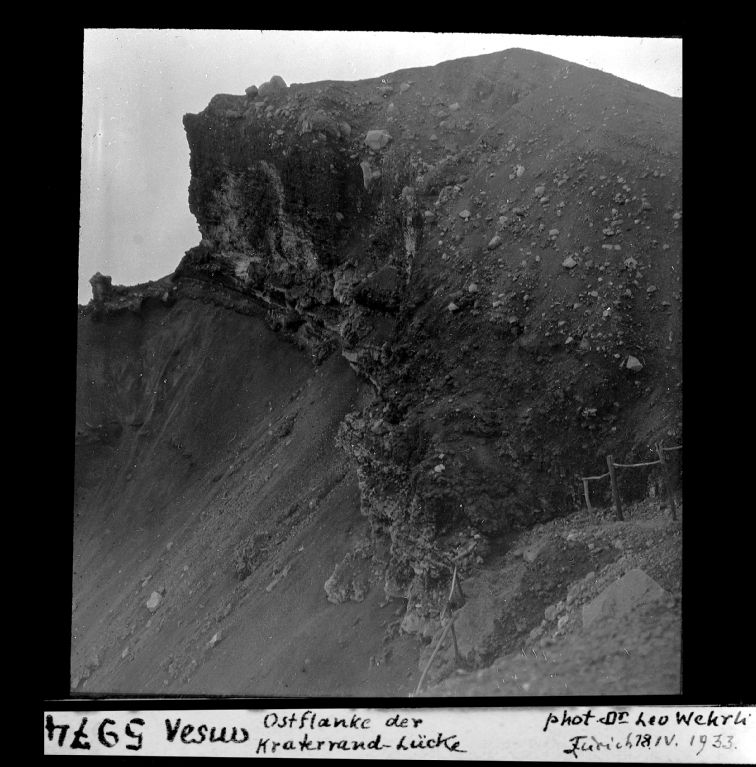Vesuv, Ostflanke der Kraterrand-Lücke
