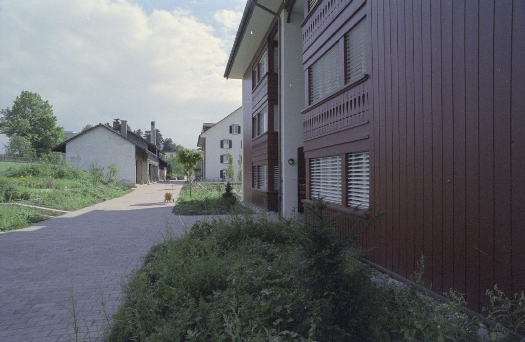 Uster, Bausünden, Seestrasse 116, 114 (l.) and 112