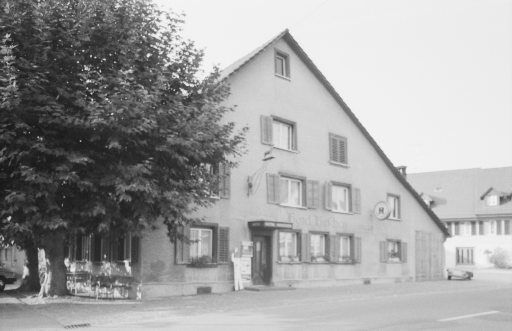 Kleinandelfingen, Schaffhauserstrasse 21, E-side, Hirschen