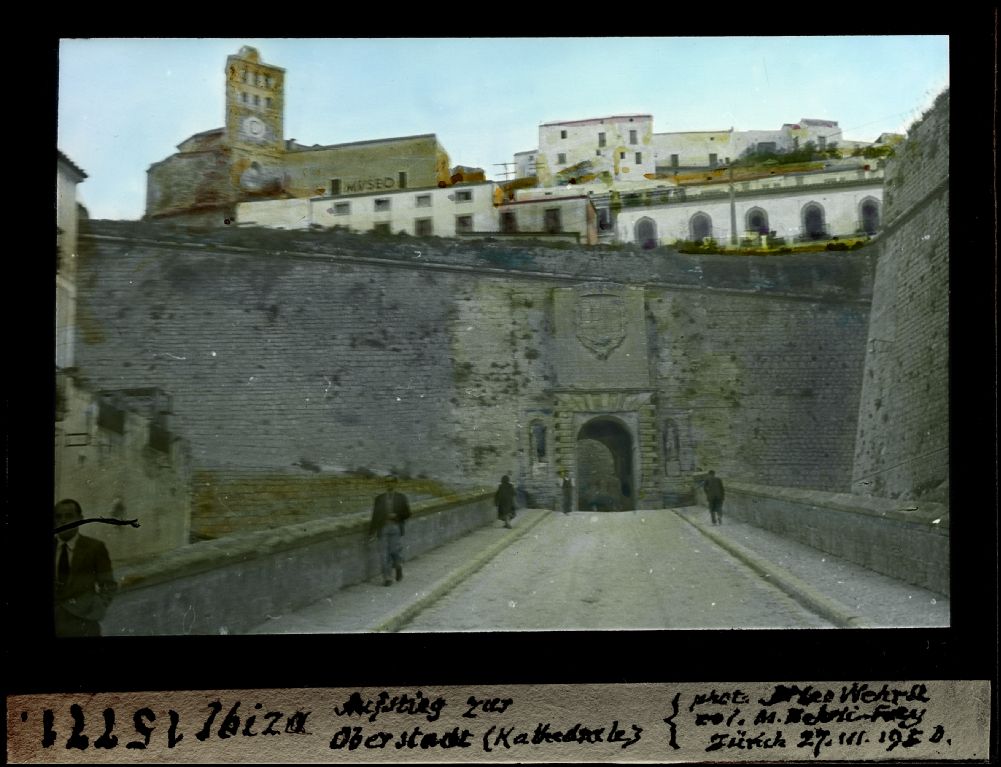 Ibiza, ascent to the upper town (cathedral)
