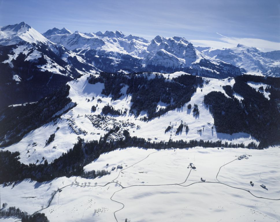 Wirzweli, ski area, view to southeast (SE)