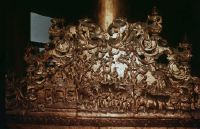 Mandalay, Shwe-Nandaw monastery, wood carvings