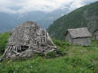 Elm, decaying alpine barn near Chüeboden