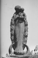 Rapperswil, statue of the Mother of God in front of the Liebfrauen chapel