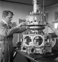 Revision of an engine of a Douglas DC-2 of Swissair in the engine workshop at the airfield in Dübendorf
