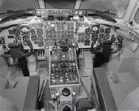 Cockpit of the Douglas DC-9-15, HB-IFA "Grisons