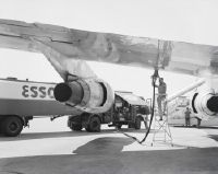 Refueling of Douglas DC-8-53, HB-IDB (Esso) at Zurich-Kloten