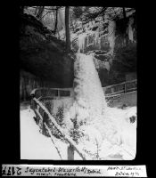 Sagentobel waterfall, iced, front image