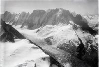 Glacier d'Argentière, Aiguille Vertes, Les Droites, Aiguille de Triolet b. N. from 4000 m