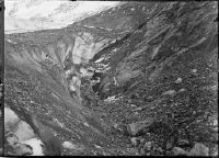 Rim cleft of the Glacier de Tré-la-Tête, Mont Blanc massif