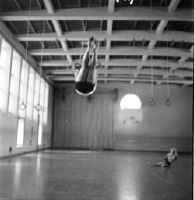 Shooting on the rings in the gymnasium of the cantonal school