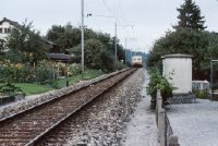 Illnau (ZH), railroad kilometer 3.2 at the level crossing Grauselstrasse, SBB multiple unit RABDe 8/16 "Chiquita"