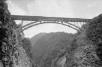 Vogorno, bridge at Costa di Berzona, view to west (W) from old road